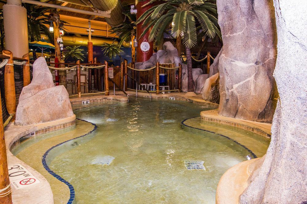 Castaway Bay By Cedar Point Resorts Сандаски Экстерьер фото